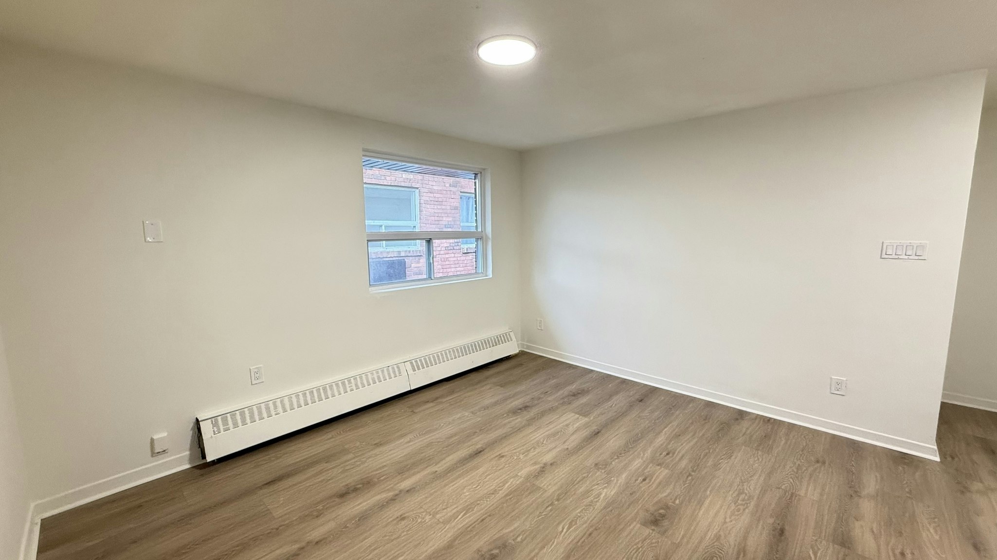 6-60 Triller Avenue, Toronto, ON, M6R 2H8 - 8