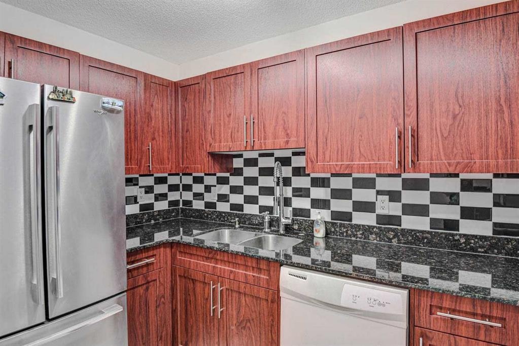 204-1900 25a Street Southwest, Calgary, AB, T3E 1Y5 - 3