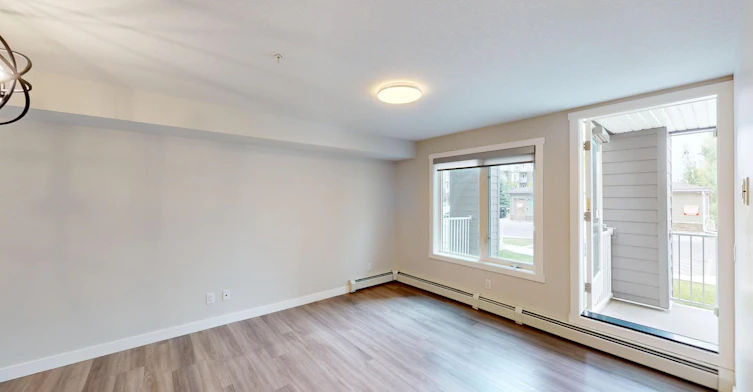 6118 80 Avenue NE, Calgary, AB, T3J 0S6 - 9