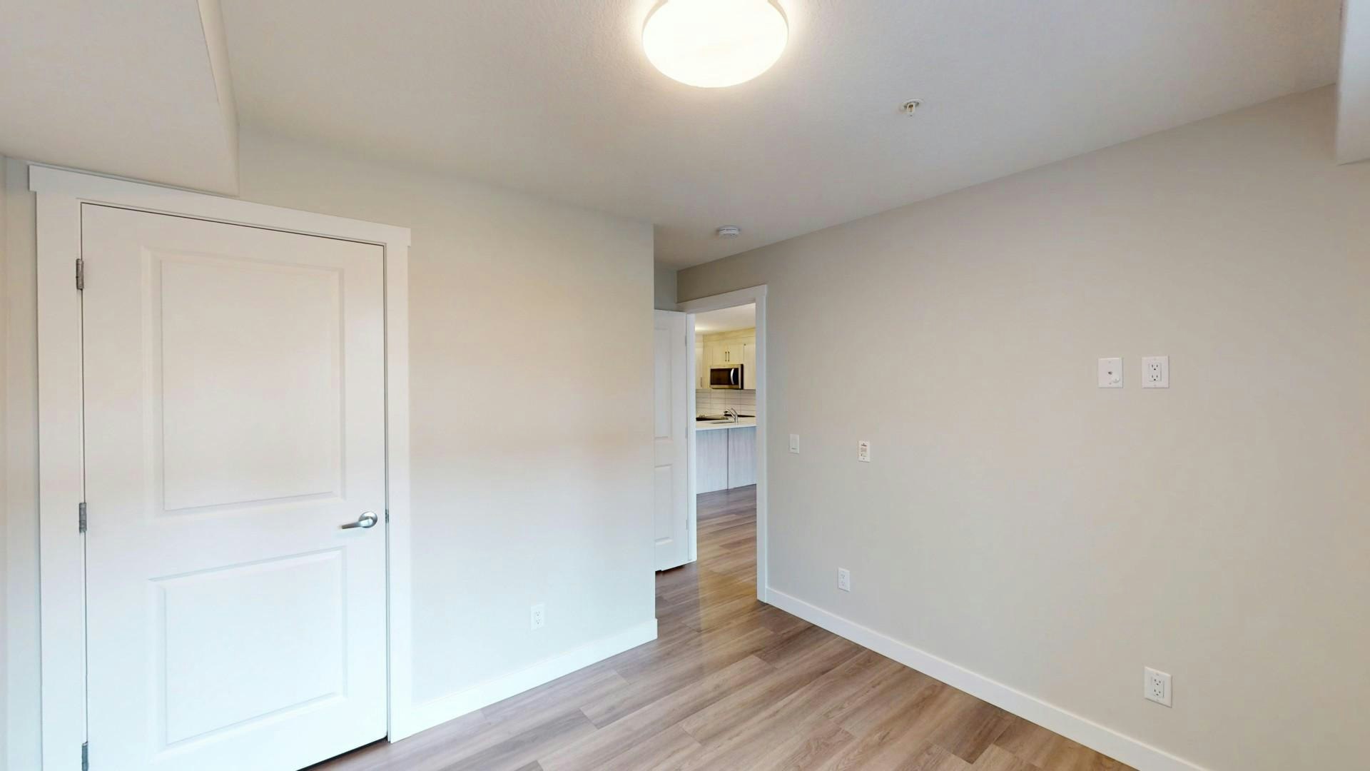 6118 80 Avenue NE, Calgary, AB, T3J 0S6 - 8