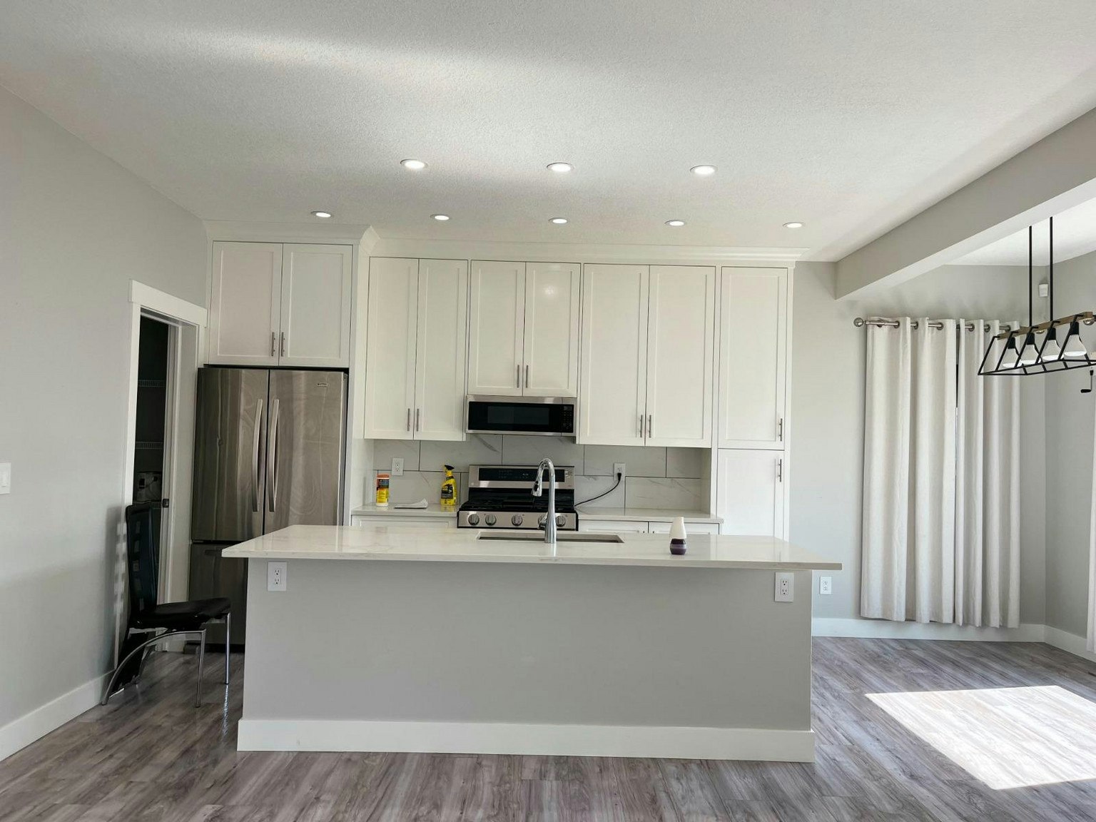 757 Luxstone Landing Southwest, Airdrie, AB, T4B 3K9 - 13