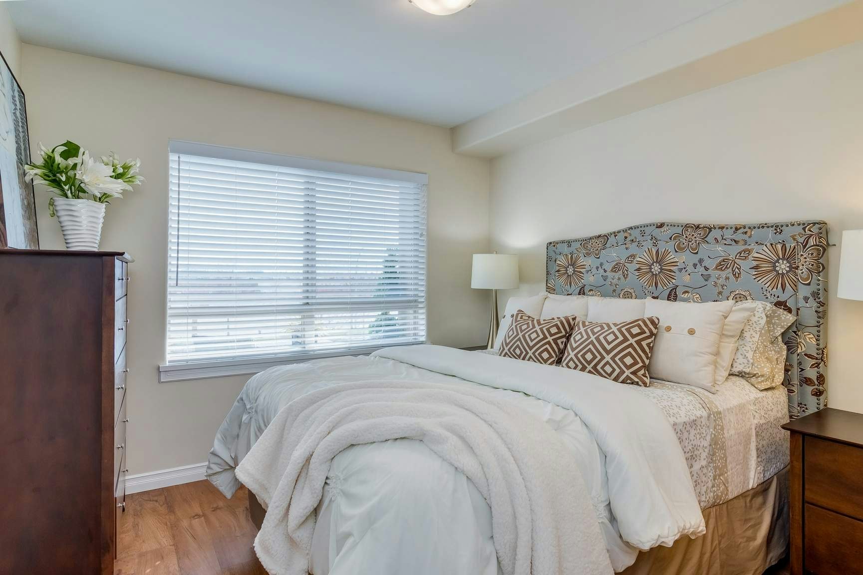 Various-1802 Victoria Avenue East, Regina, SK, S4N 7R9 - 5