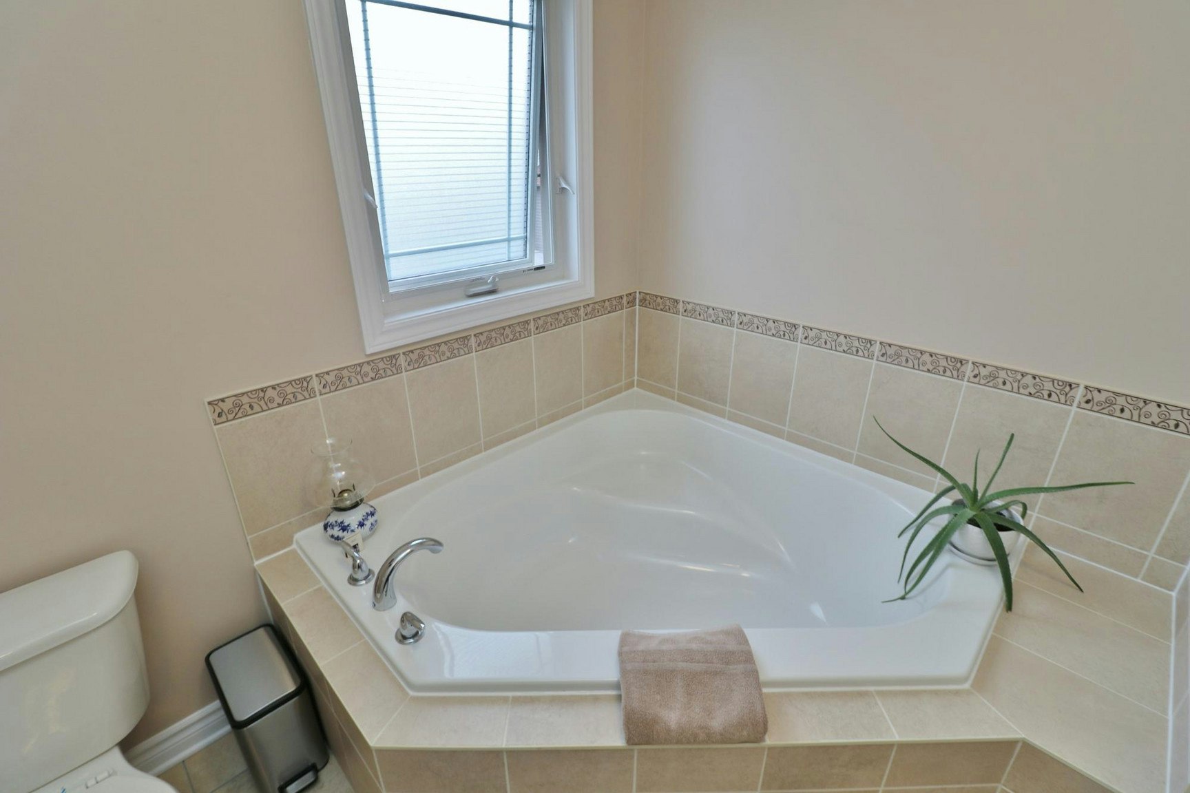 219 Gossamer Street, Ottawa, ON, K1C 7G4 - 27