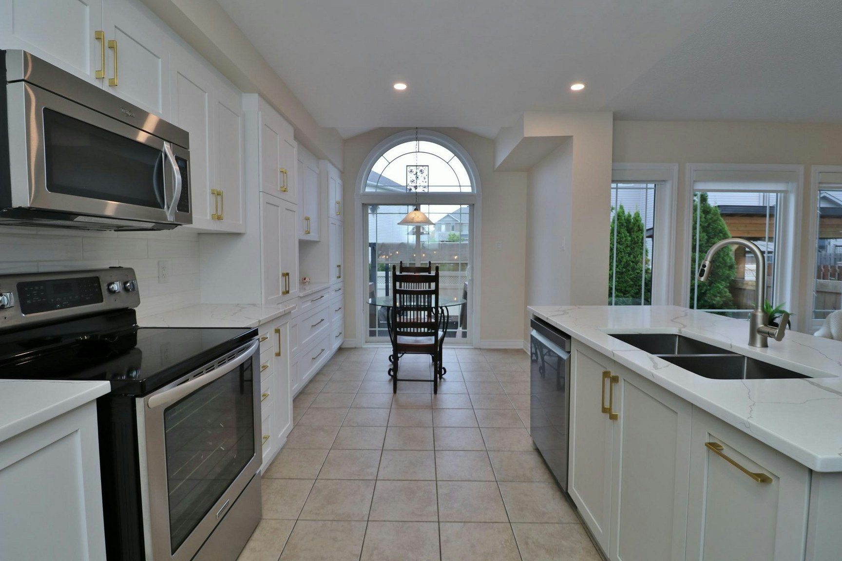 219 Gossamer Street, Ottawa, ON, K1C 7G4 - 17