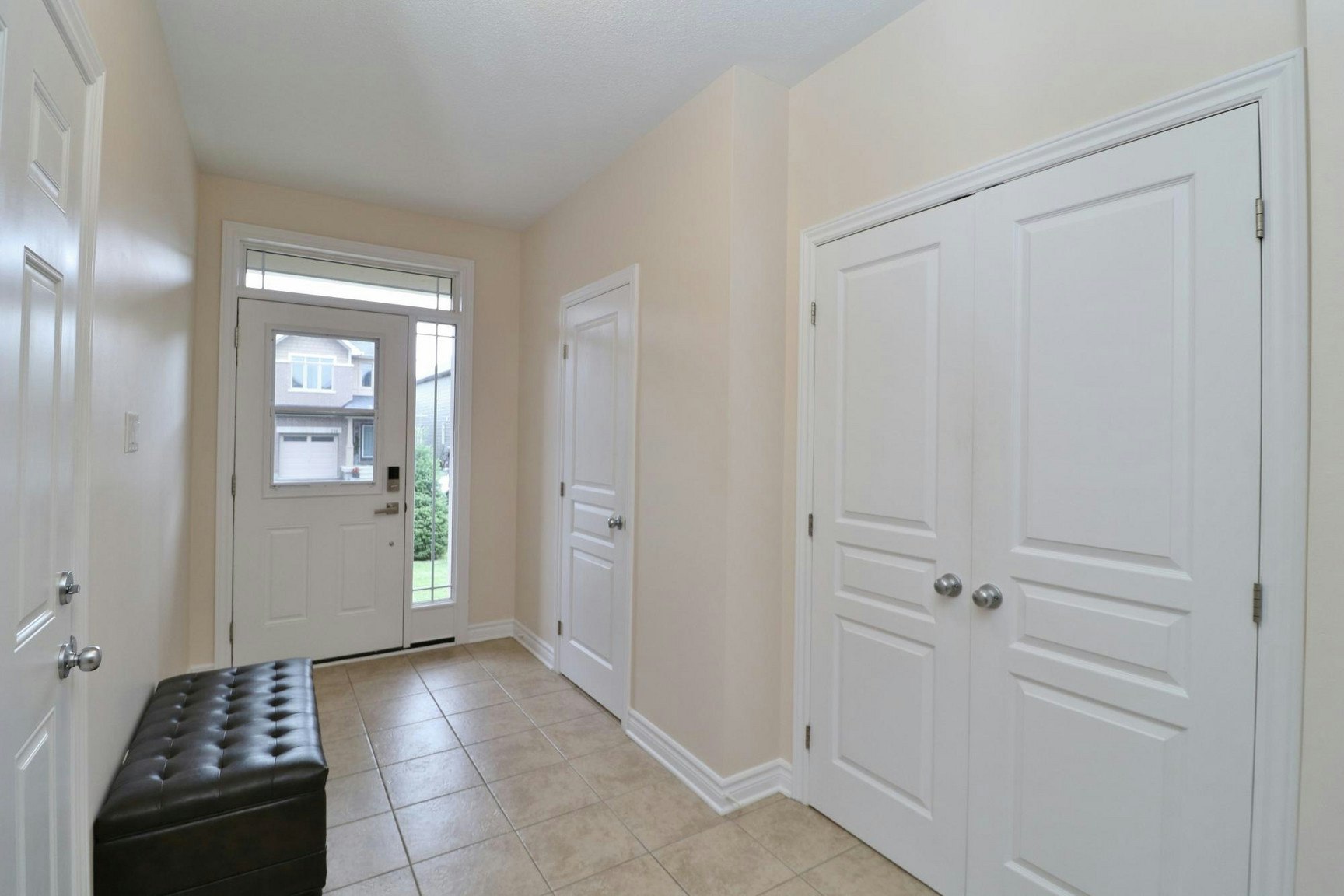 219 Gossamer Street, Ottawa, ON, K1C 7G4 - 2