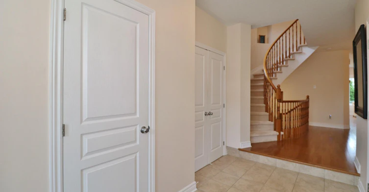 219 Gossamer Street, Ottawa, ON, K1C 7G4 - 4