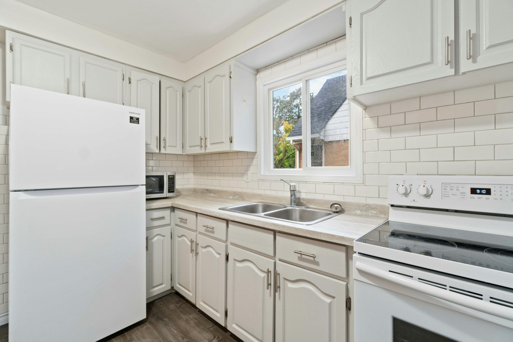 1-1100 Exmouth Street, Sarnia, ON, N7S 1W3 - 13