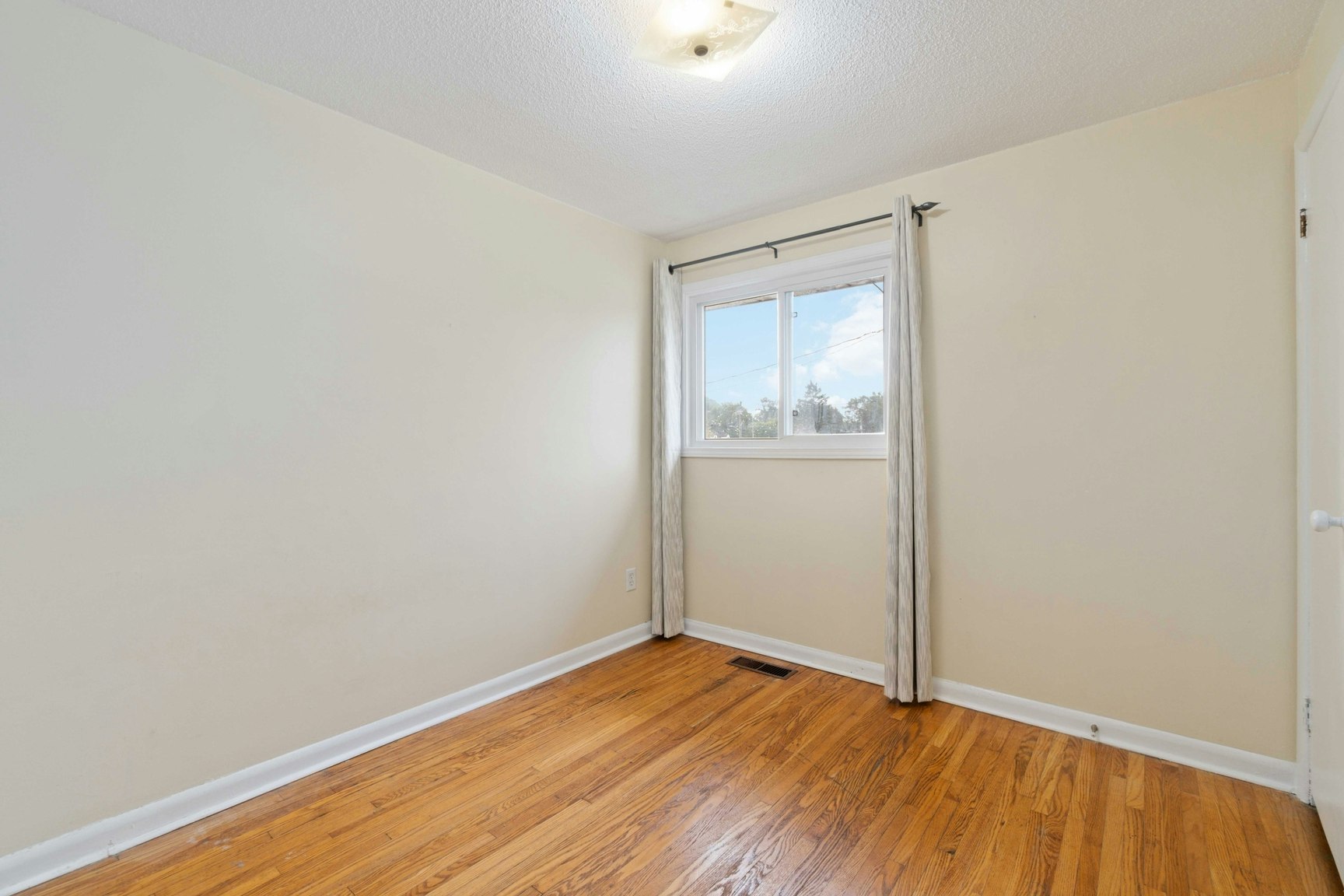 1-1100 Exmouth Street, Sarnia, ON, N7S 1W3 - 5