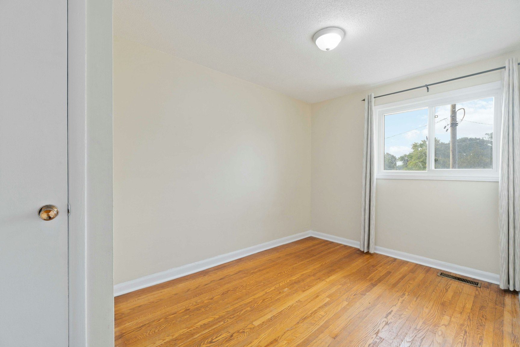 1-1100 Exmouth Street, Sarnia, ON, N7S 1W3 - 4