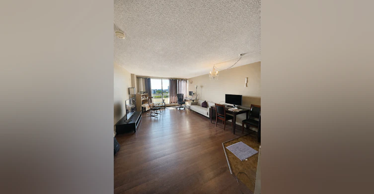10883 Saskatchewan Drive Northwest, Edmonton, AB, T6E 4S6 - 5
