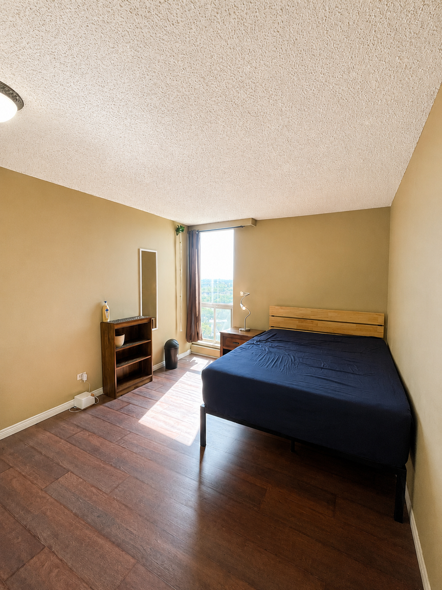 10883 Saskatchewan Drive Northwest, Edmonton, AB, T6E 4S6 - 12