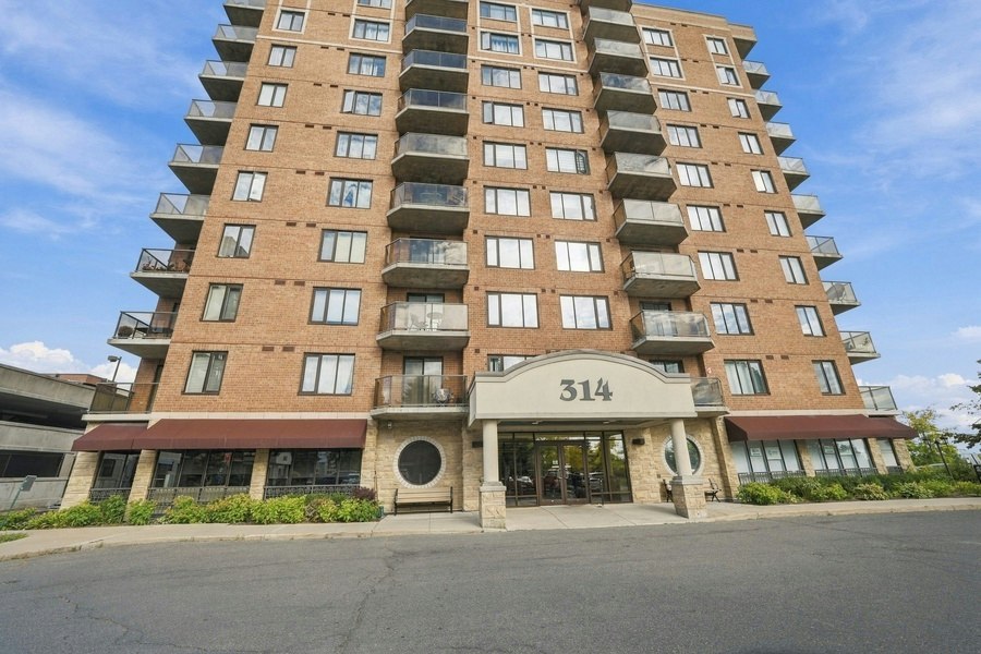 604-314 Central Park Drive, Ottawa, ON, K2C 0R2