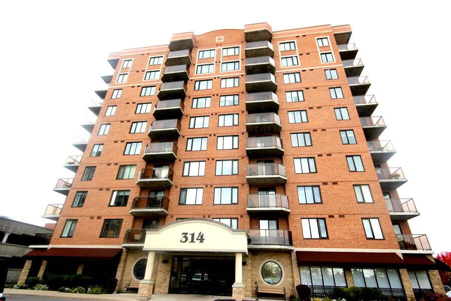 604-314 Central Park Drive, Ottawa, ON, K2C 0R2