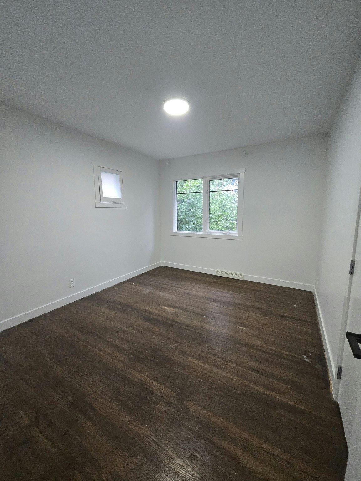 2204 25 Avenue Northwest, Calgary, AB, T2M 2C1 - 7