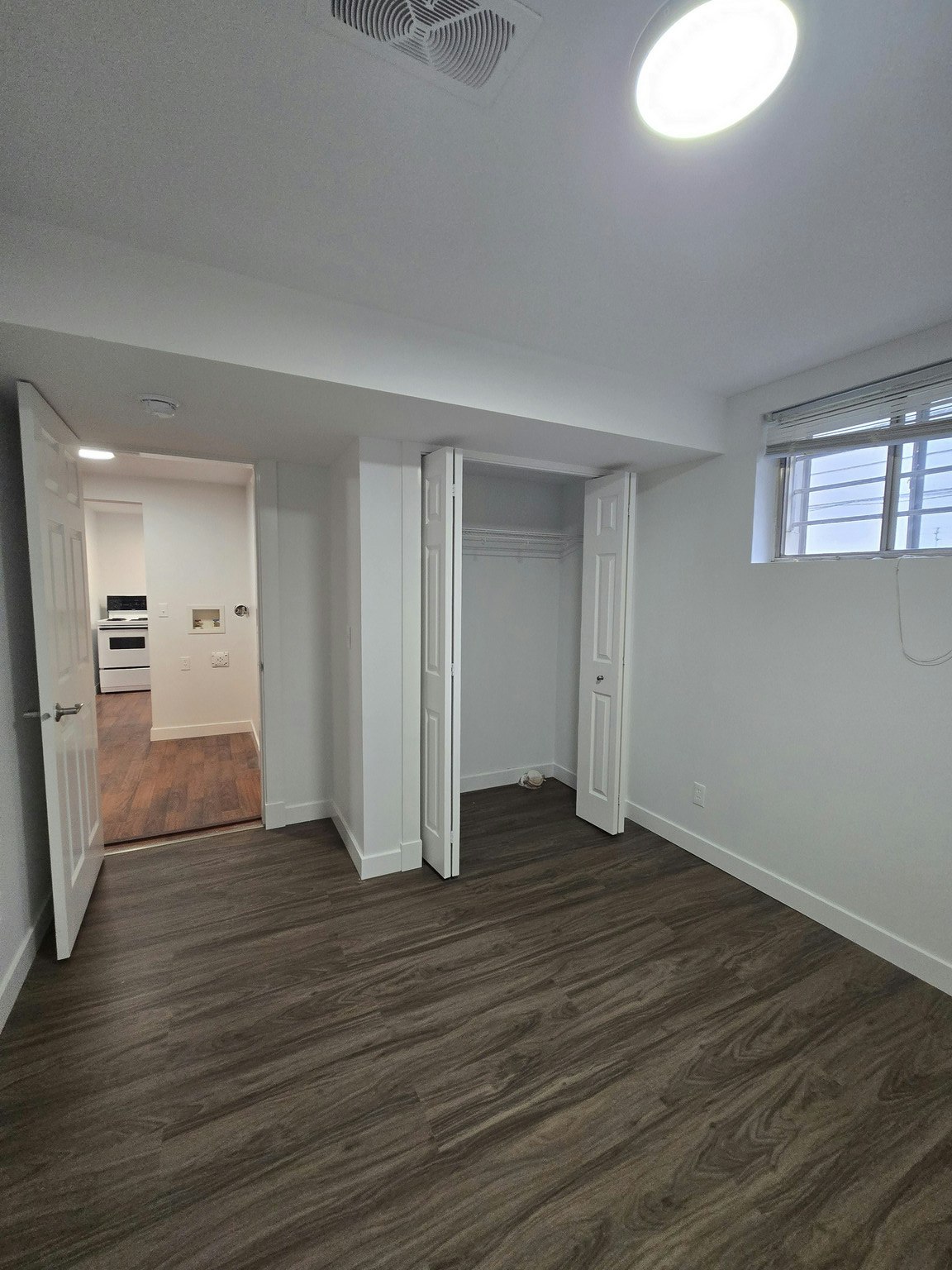 2204 25 Avenue Northwest, Calgary, AB, T2M 2C1 - 11