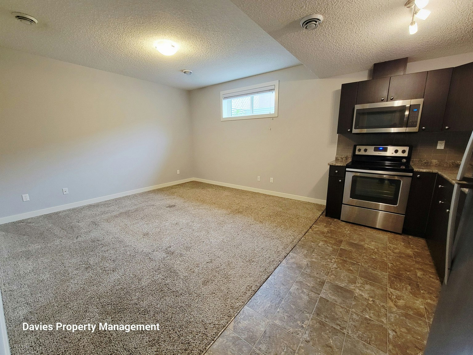 6762 Elston Lane Northwest, Edmonton, AB, T6M 0T8 - 3