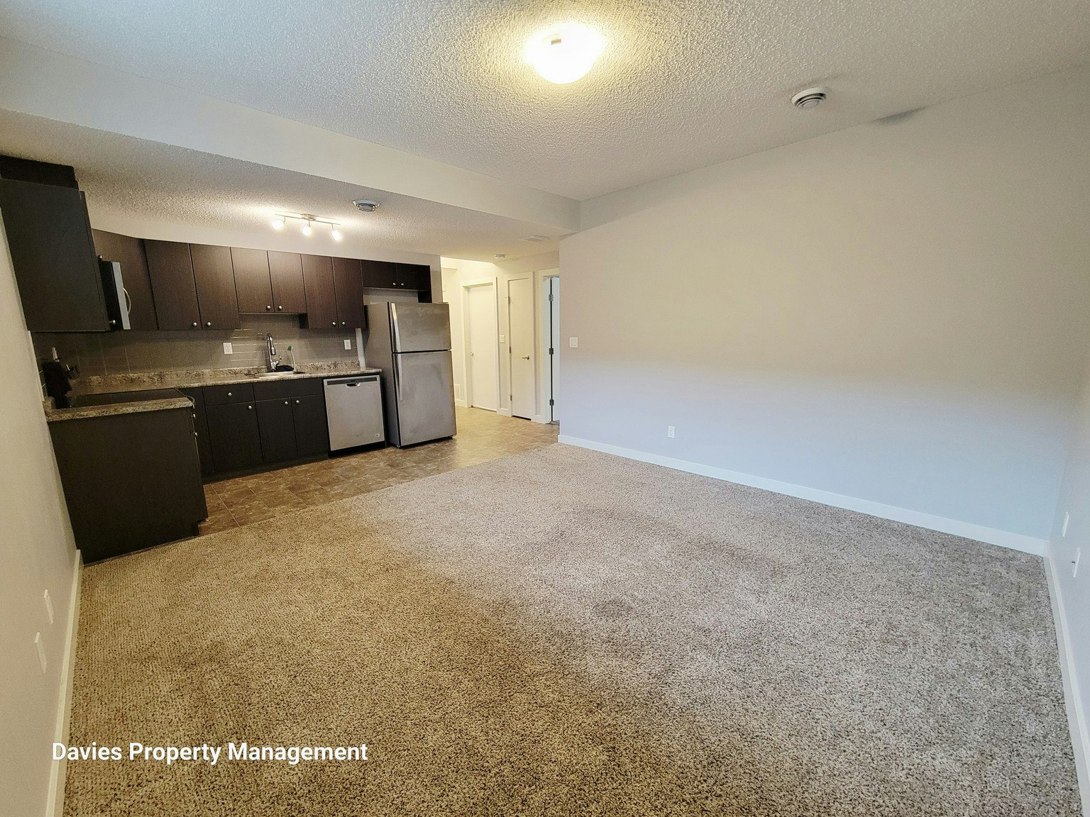 6762 Elston Lane Northwest, Edmonton, AB, T6M 0T8 - 2