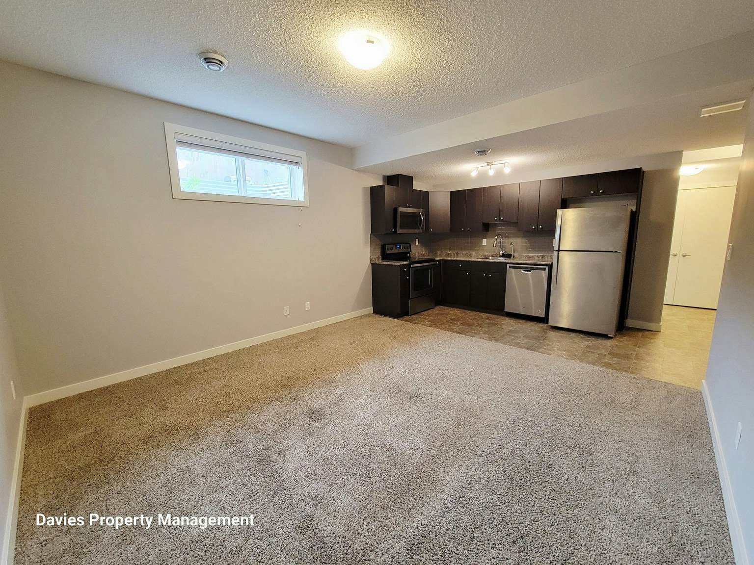 6762 Elston Lane Northwest, Edmonton, AB, T6M 0T8 - 4