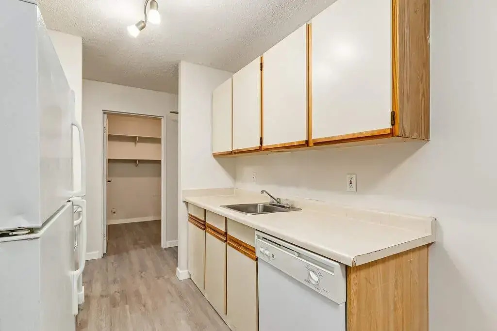 308-2207 47 Avenue, Lloydminster City West, AB, S9V 1R1 - 8