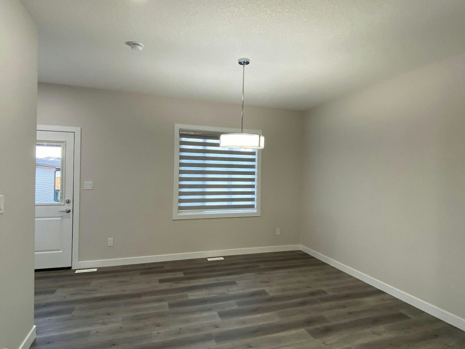 M-5050 Chappelle Road Southwest, Edmonton, AB, T6W 4H7 - 4