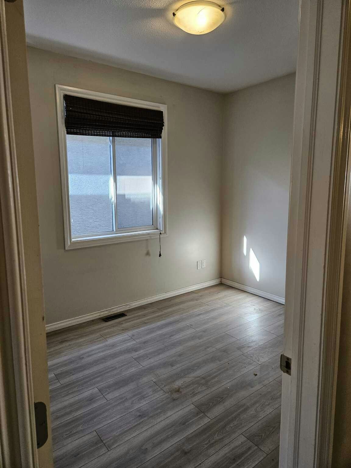373 Halifax Street, Regina, SK, S4R 1R3 - 8