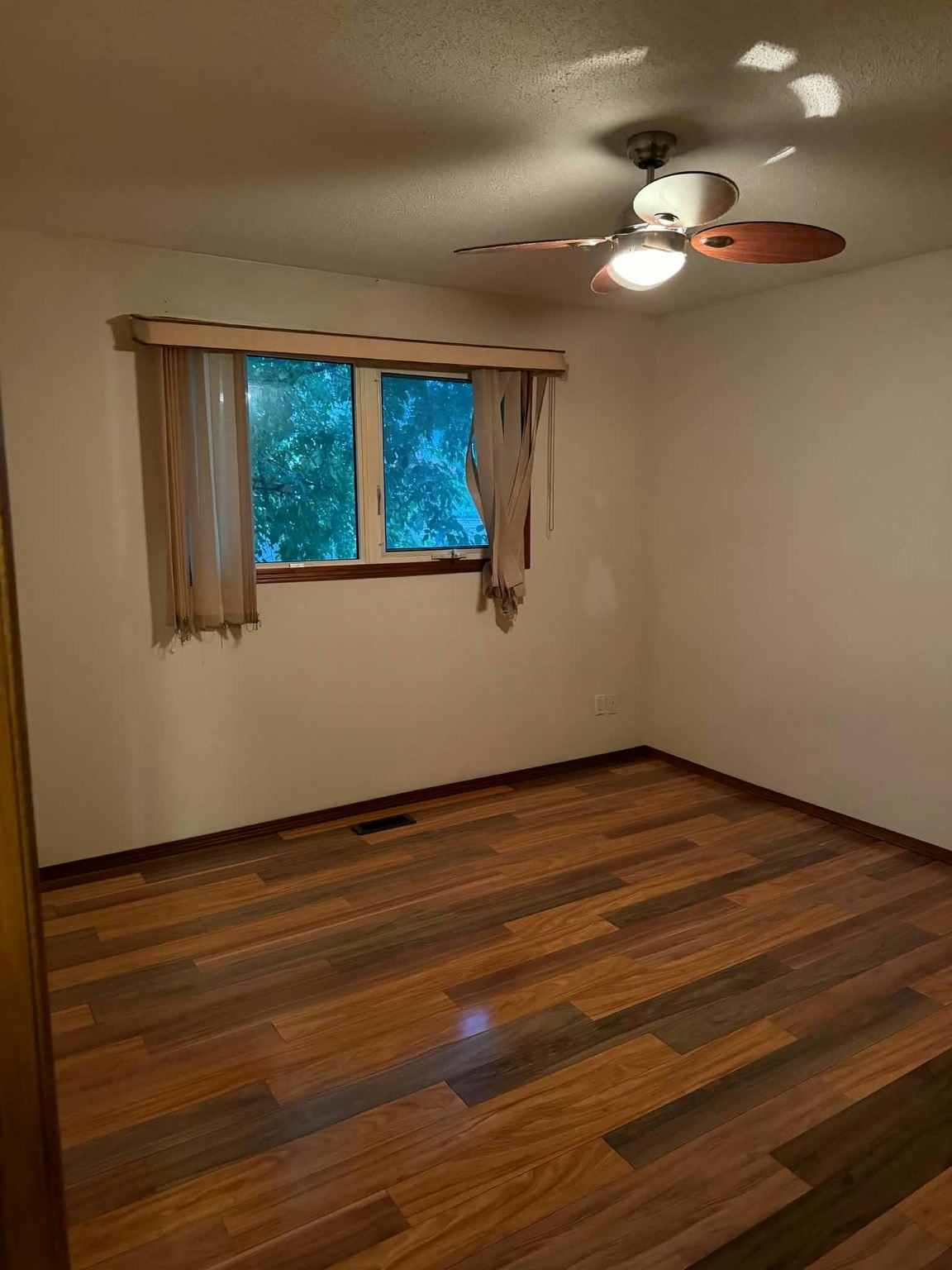 38 Cambridge Crescent, Saskatoon, SK, S7H 3P8 - 7