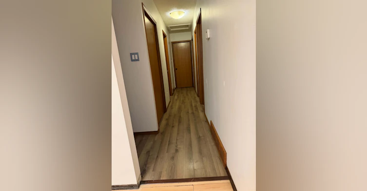38 Cambridge Crescent, Saskatoon, SK, S7H 3P8 - 3