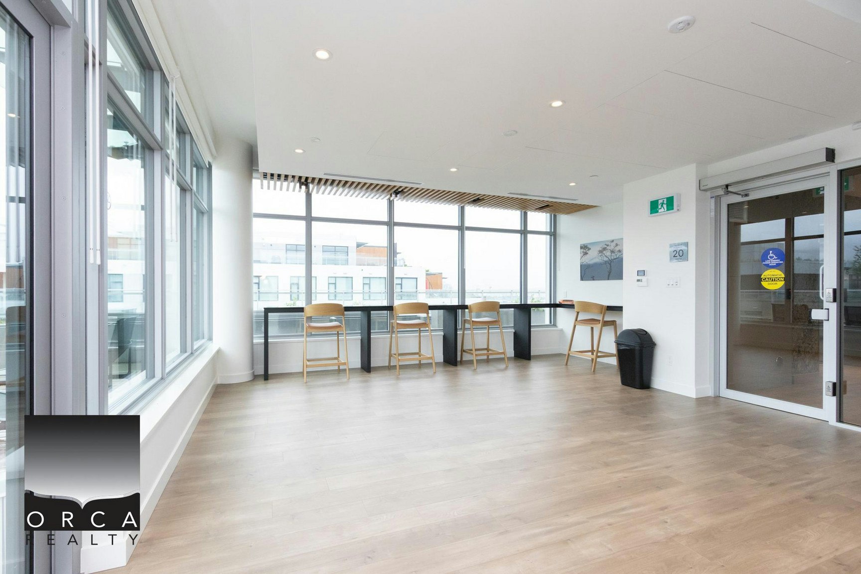 785 Harbour Way, North Vancouver, BC, V7P 0G3 - 23