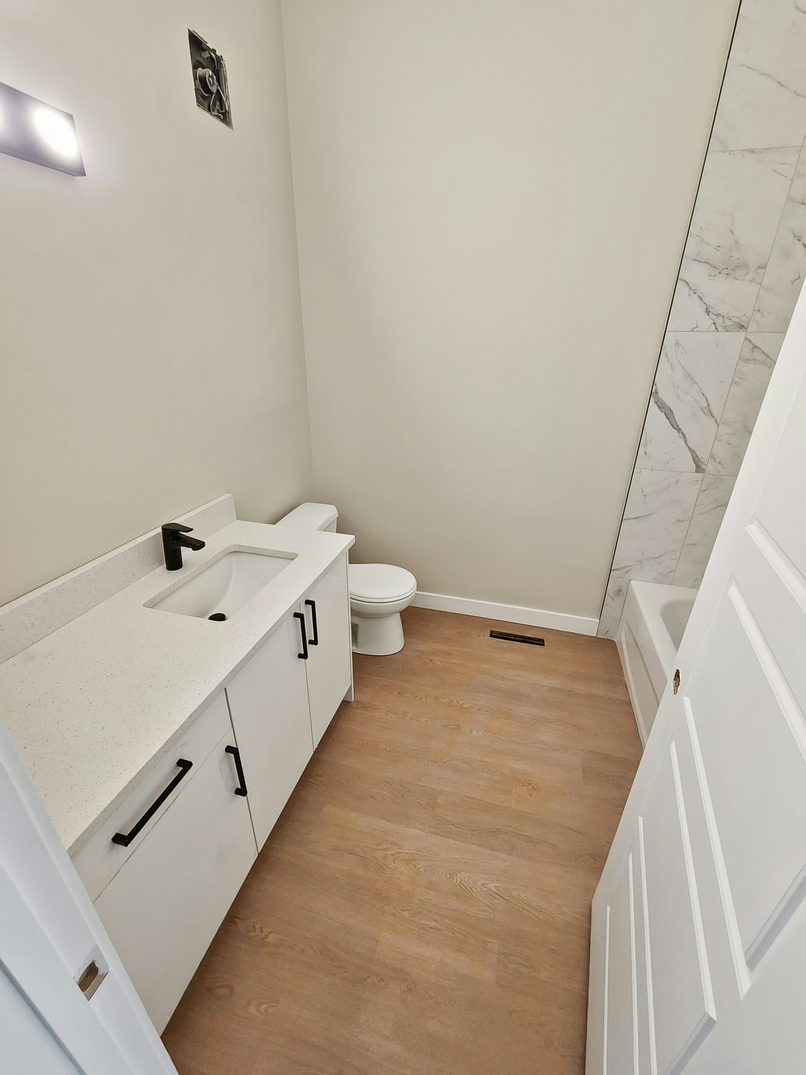 Upper-6335 4 Upper Unit Street Northwest, Calgary, AB, T2K 1B7 - 10