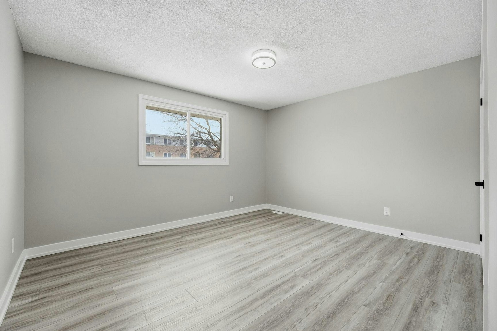 1-8230 Westwood Street, Niagara Falls, ON, L2H 1Y4 - 16