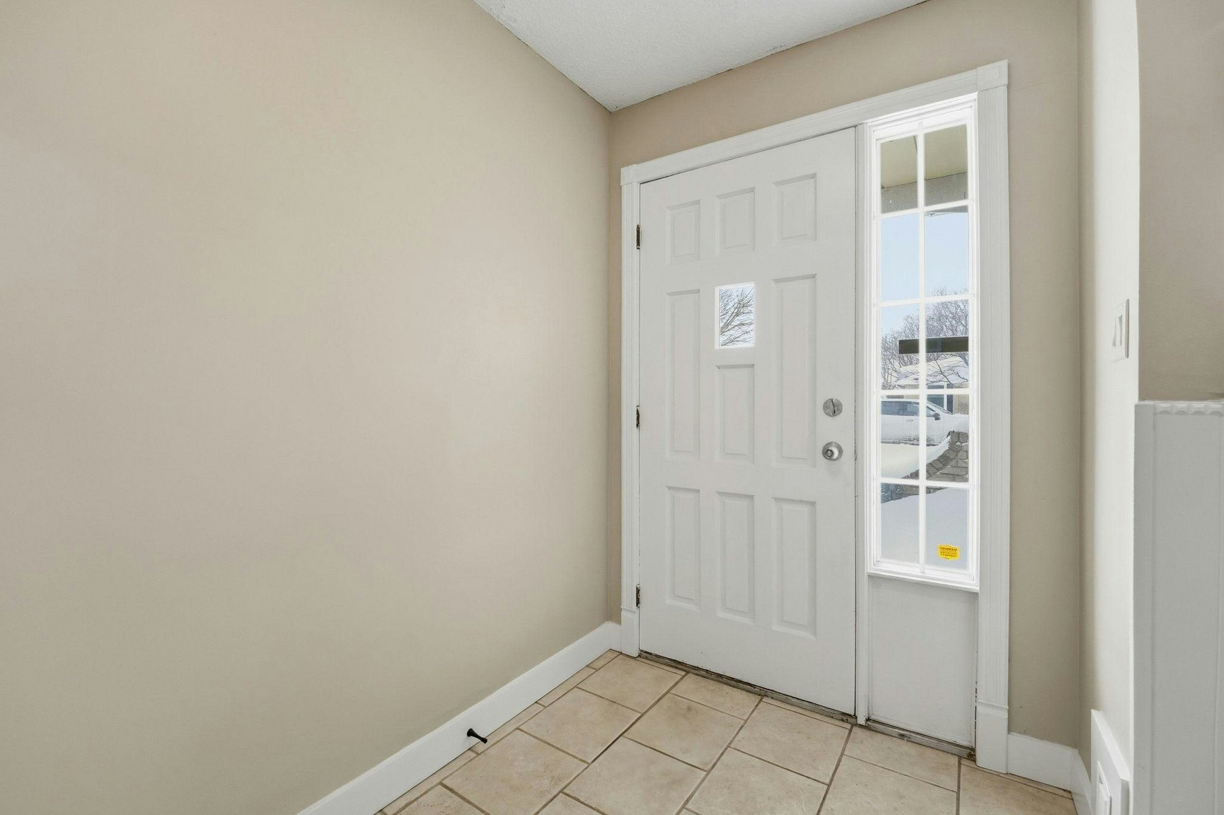 1-8230 Westwood Street, Niagara Falls, ON, L2H 1Y4 - 2