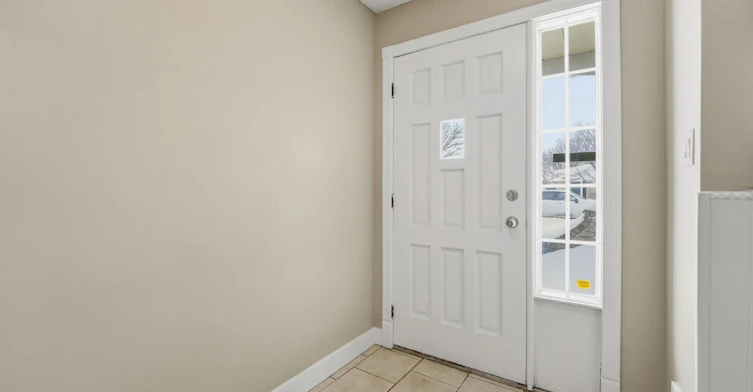 1-8230 Westwood Street, Niagara Falls, ON, L2H 1Y4 - 2
