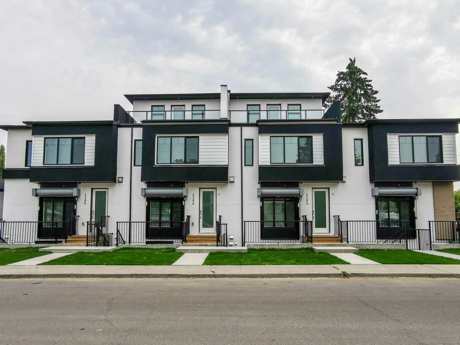 2104 13 Street NW, Calgary, AB, T2M 1T8