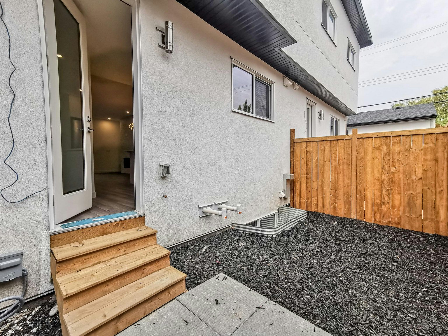 2104 13 Street NW, Calgary, AB, T2M 1T8 - 22