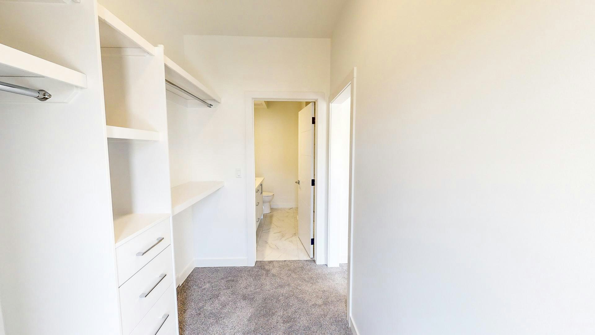 2104 13 Street NW, Calgary, AB, T2M 1T8 - 11