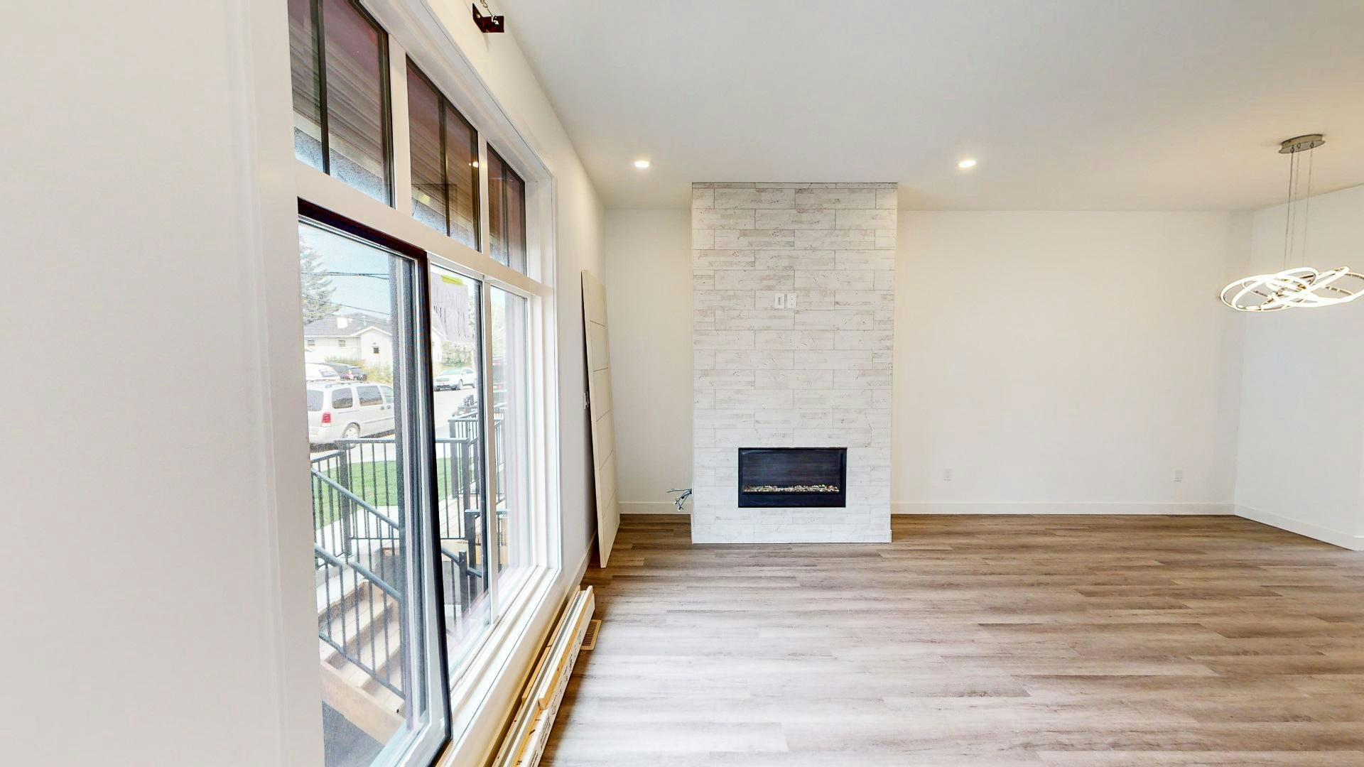 2104 13 Street NW, Calgary, AB, T2M 1T8 - 8