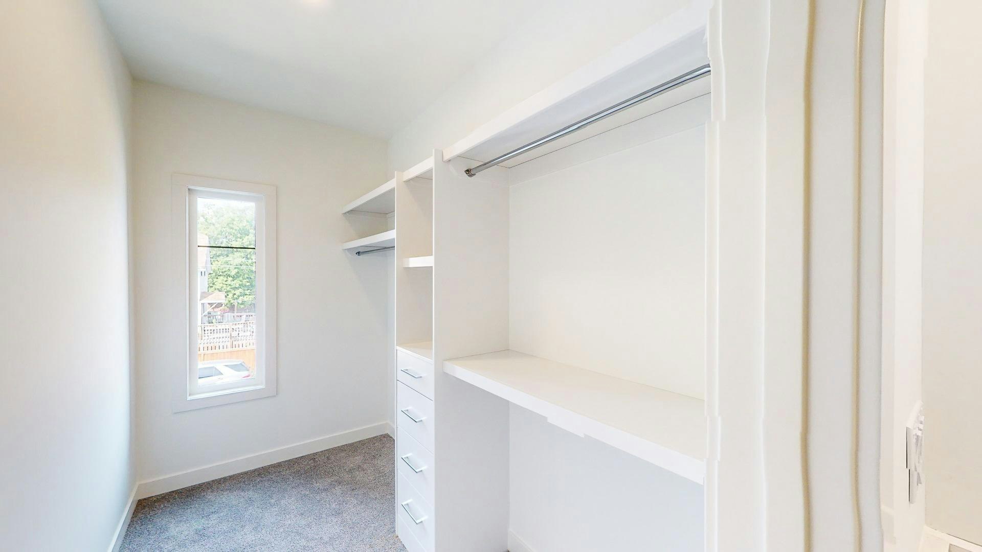 2104 13 Street NW, Calgary, AB, T2M 1T8 - 10