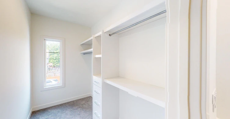 2104 13 Street NW, Calgary, AB, T2M 1T8 - 10