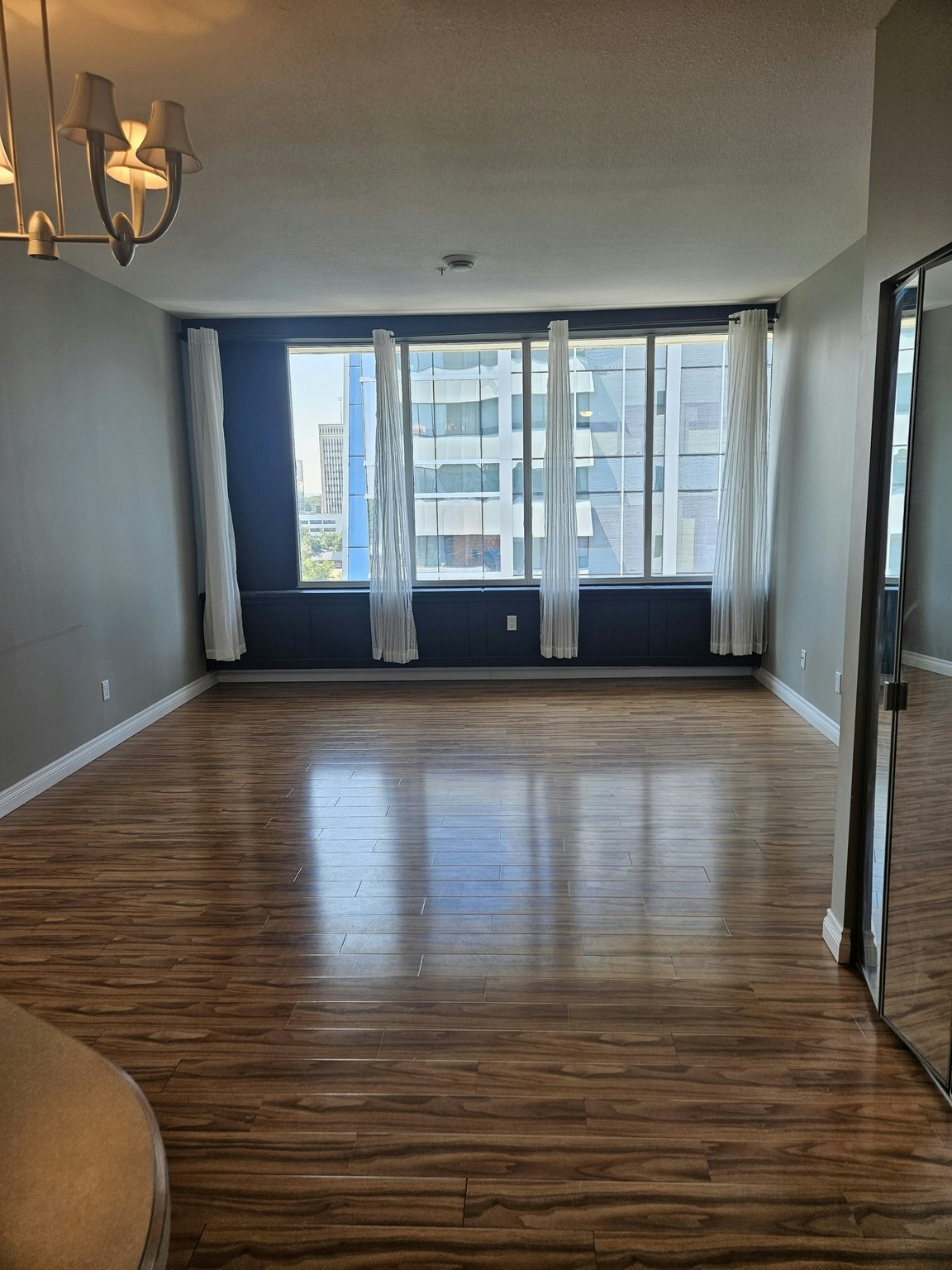 1867 Hamilton Street, Regina, SK, S4P 2C2 - 2