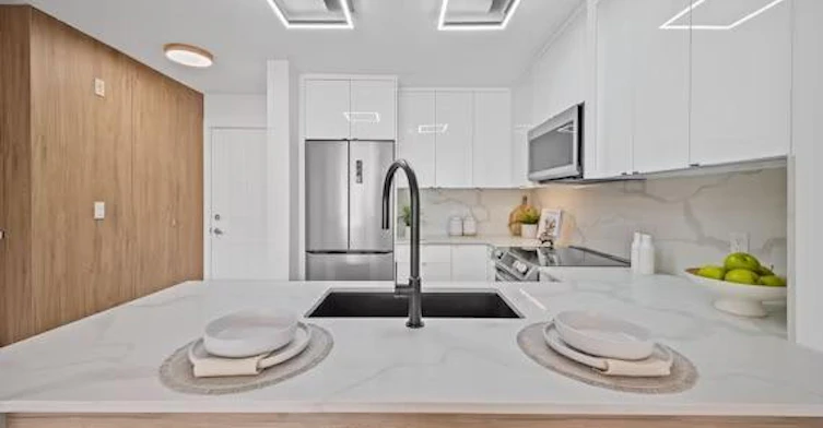 3038 East Kent Avenue, Vancouver, BC, V5S 4V7 - 5