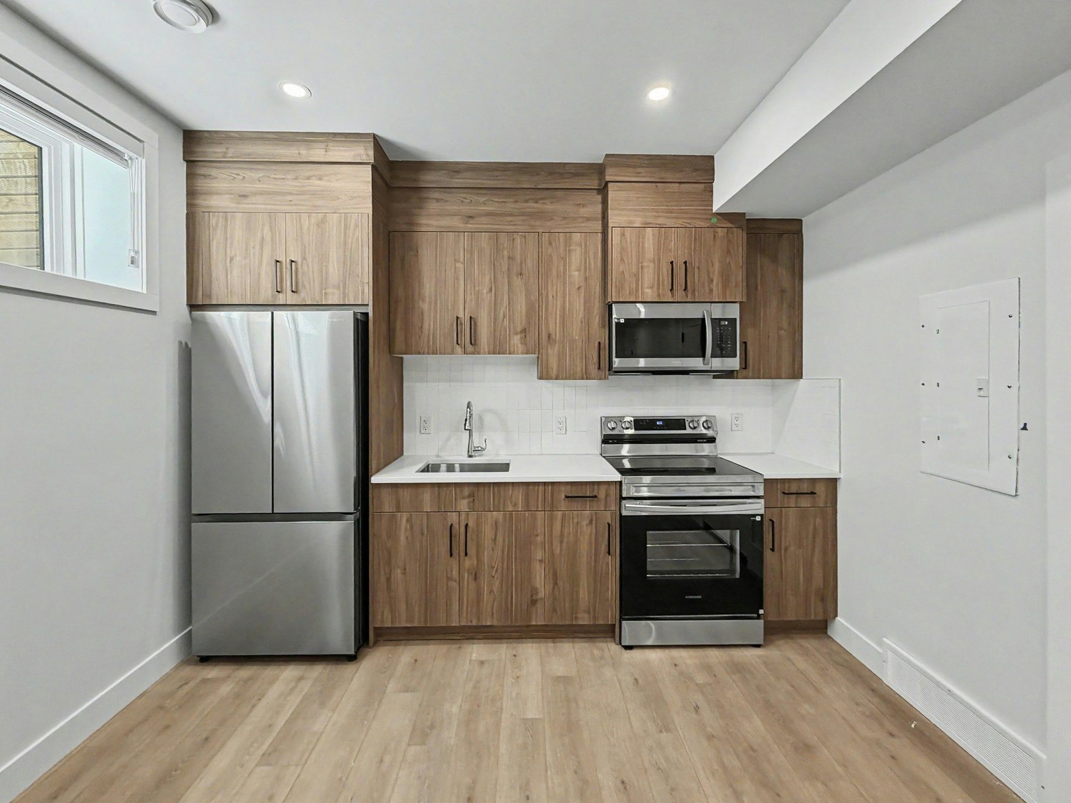 1B-45  Street Southwest, Calgary, AB, T3E 3T7 - 6