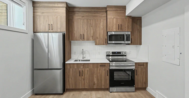 1B-45 Street Southwest, Calgary, AB, T3E 3T7 - 6