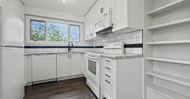 15 Upper-15 Galbraith Drive Southwest, Calgary, AB, T3E 4Z5 - 11