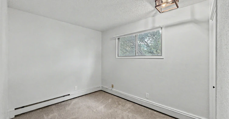 15 Upper-15 Galbraith Drive Southwest, Calgary, AB, T3E 4Z5 - 18