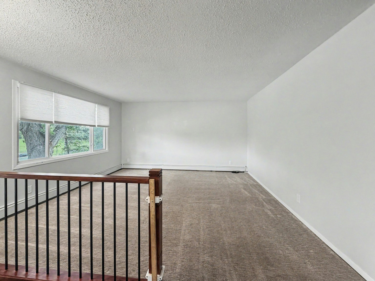 15 Upper-15 Galbraith Drive Southwest, Calgary, AB, T3E 4Z5 - 4