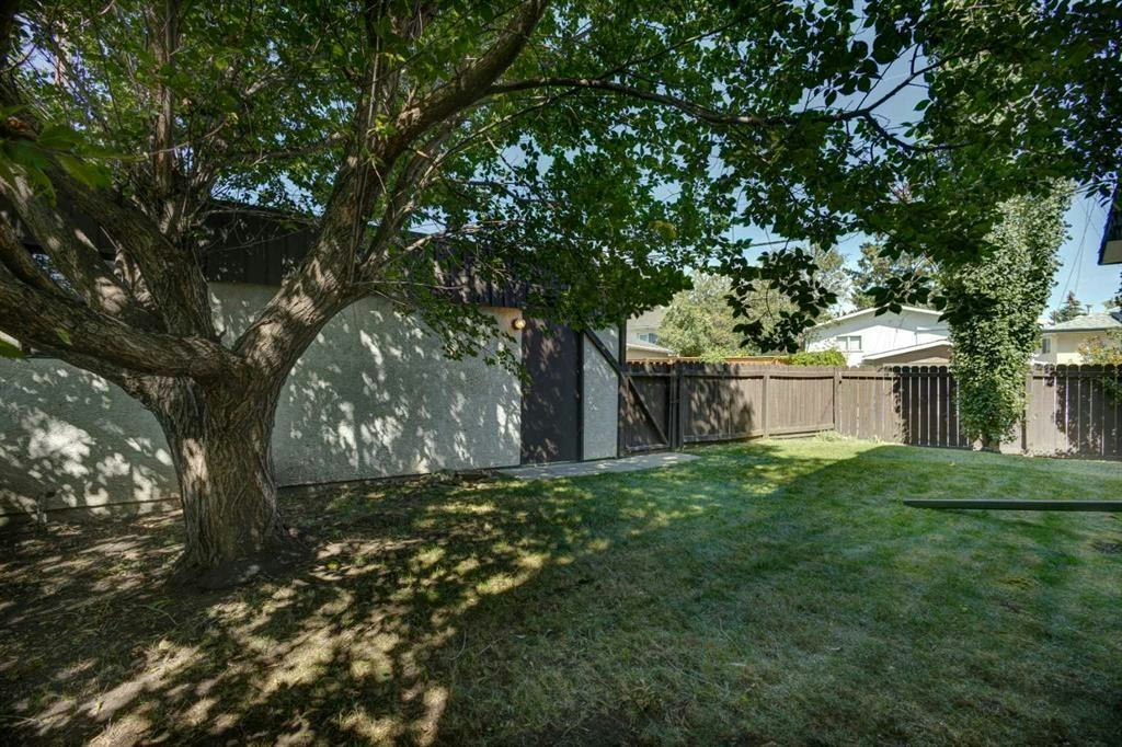 15 Upper-15 Galbraith Drive Southwest, Calgary, AB, T3E 4Z5 - 16