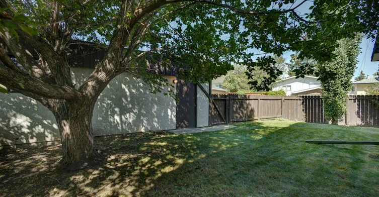 15 Upper-15 Galbraith Drive Southwest, Calgary, AB, T3E 4Z5 - 16