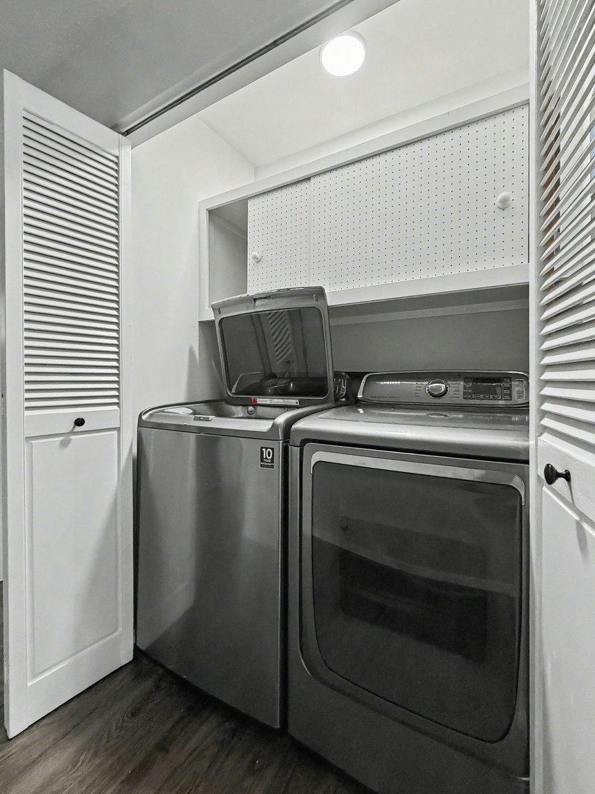 15 Upper-15 Galbraith Drive Southwest, Calgary, AB, T3E 4Z5 - 23