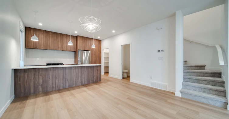 11315 58 Avenue Northwest, Edmonton, AB, T6H 0X8 - 7