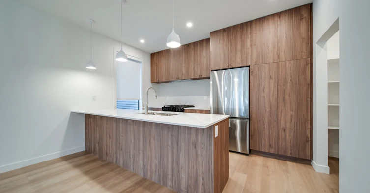 11315 58 Avenue Northwest, Edmonton, AB, T6H 0X8 - 10